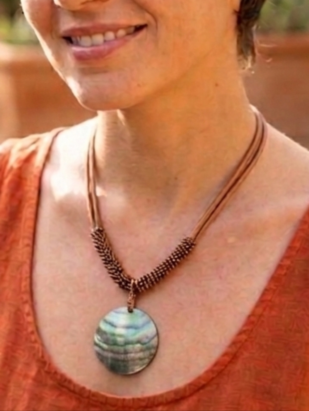 Vintage Boho Green Abalone Shell Pendant Beaded Choker Necklace Faux Suede Cord
